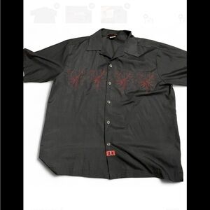 Third rail skater‎ button down
